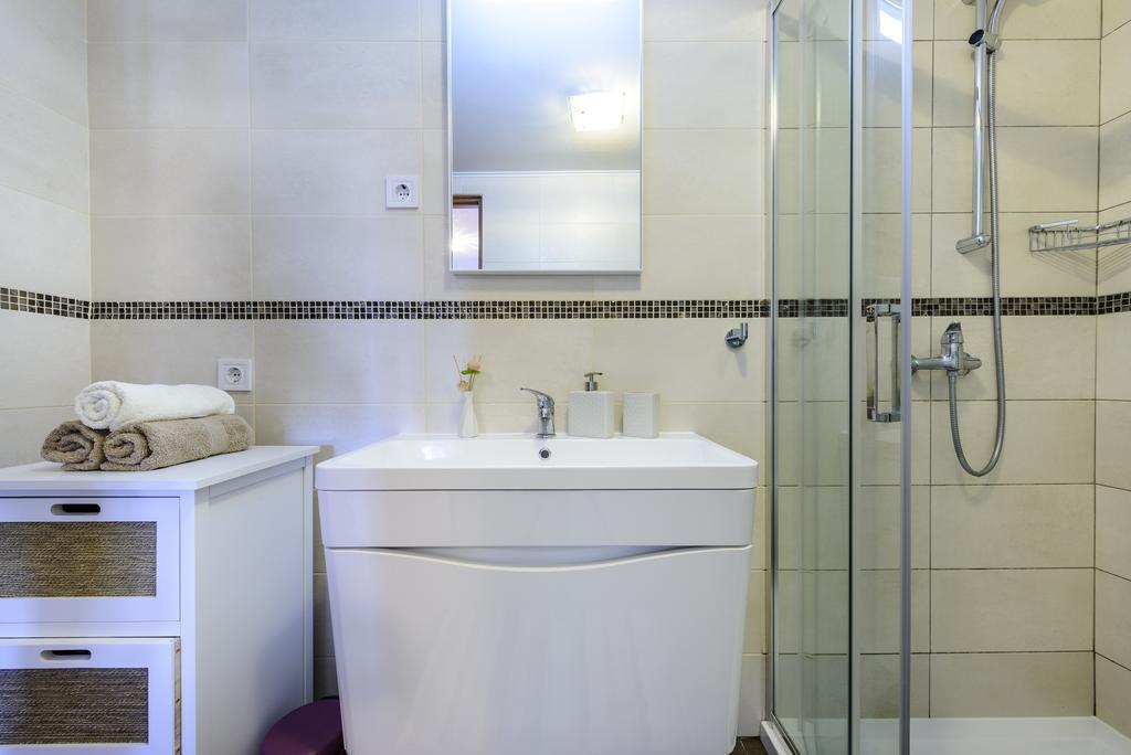 Apartment Mistral - Cosy Apartment With Sea View Molunat Extérieur photo